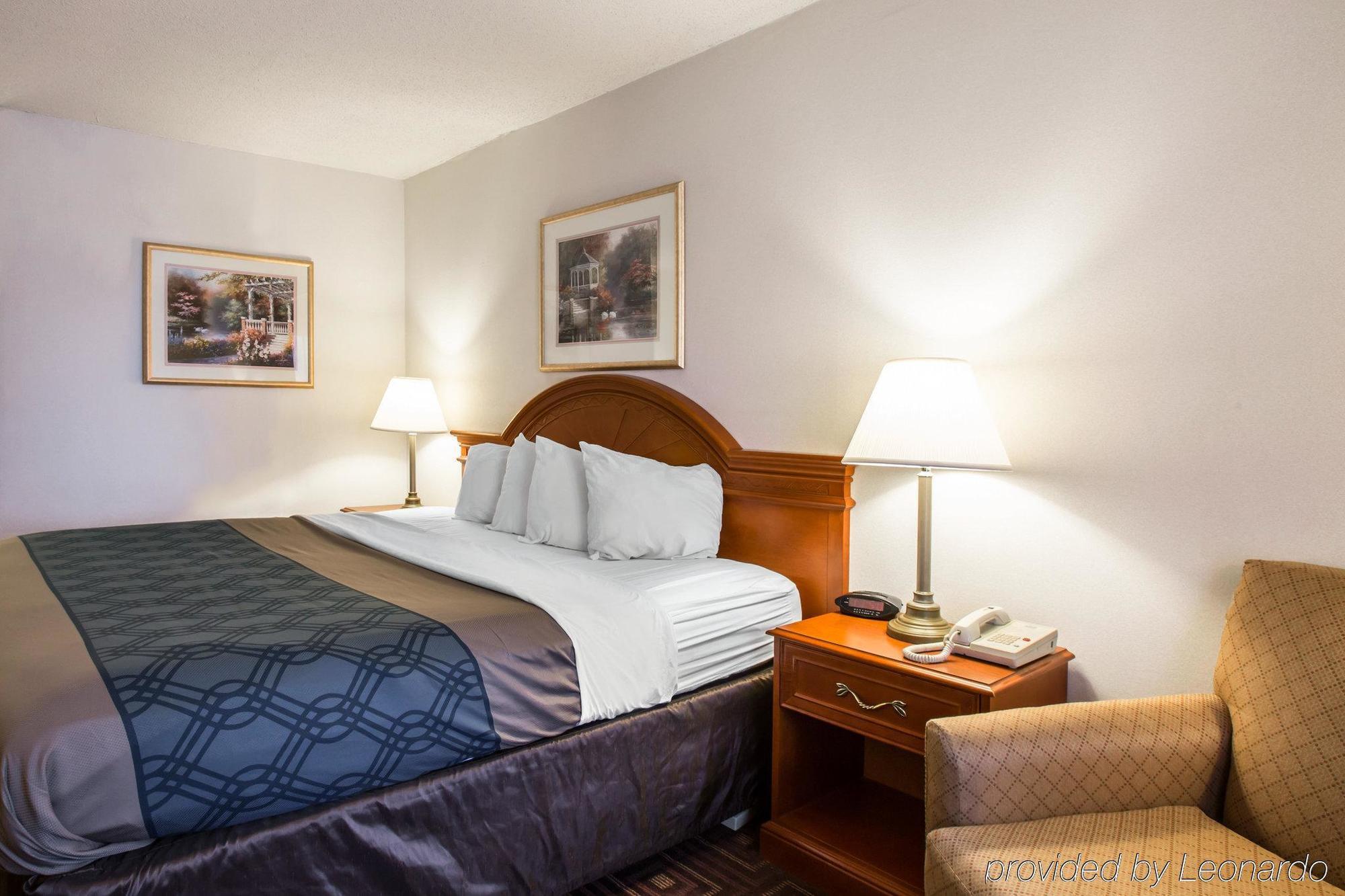 Econo Lodge Hendersonville Eksteriør bilde